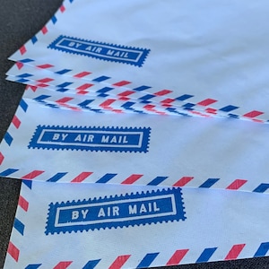 Juego de 10 sobres vintage para correo aéreo idénticos. Suministros de Ooak para escritores de correo postal. Adictos al arte postal y fanáticos de los collages de papel.