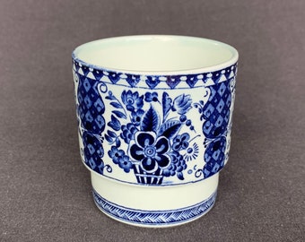 Vintage Maastricht porcelain cup signed Sphinx. Ceramic blue pot made in Holland. Elegant trinkets holder.