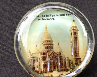 Souvenir from Paris Montmartre France. Vintage French Sacre Cœur glass paper weight. Basilica vacations memorabilia. Office desk retro decor