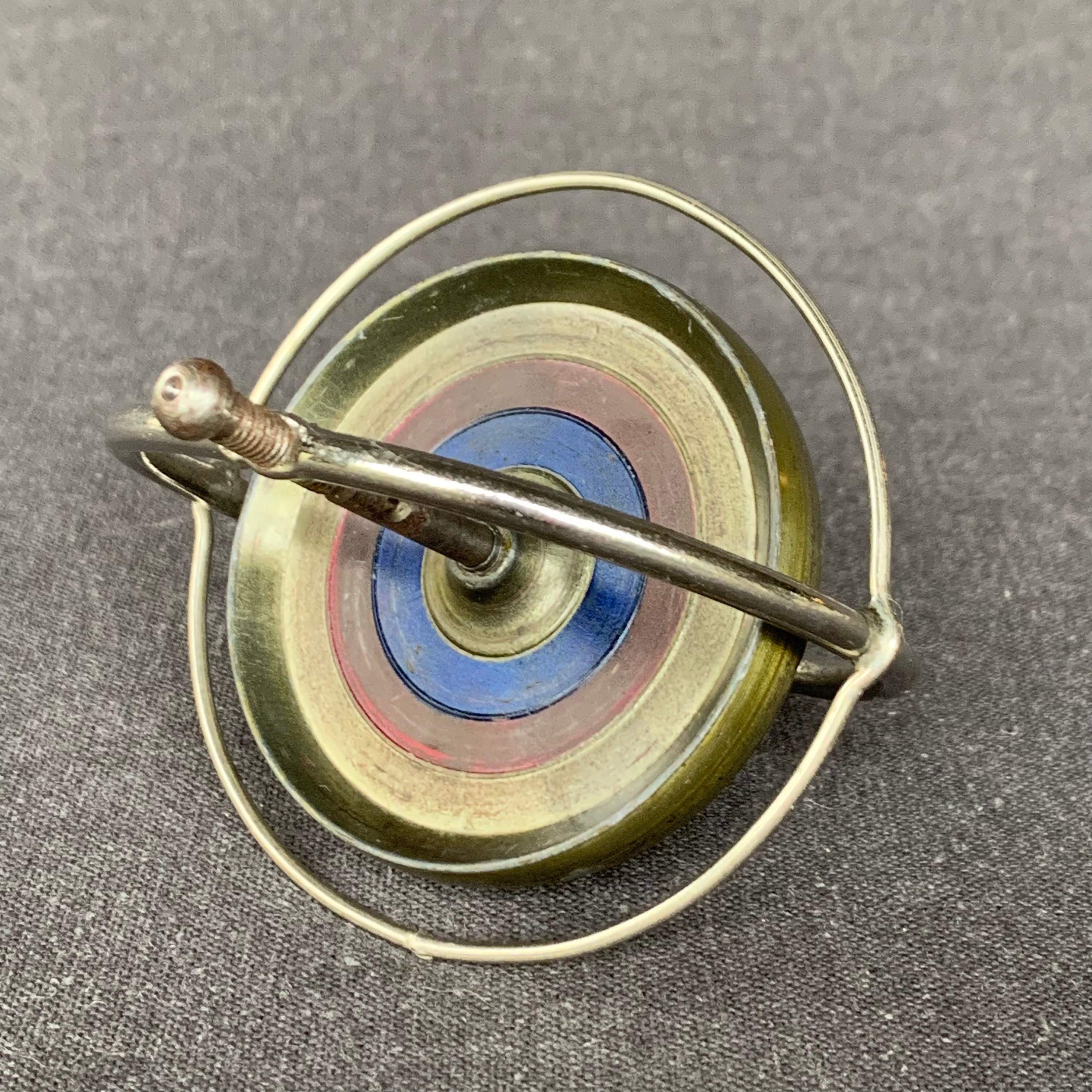 Gyroscope Classique - Jouet Scientifique Magnétique Avec Lumière - 27 Cm - Effet Cinétique Fascinant