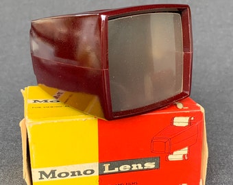 Vintage mono slide viewer with built-in light. Retro collector piece by Sawyer's Brussels, made in Belgium. For viewing slides and films