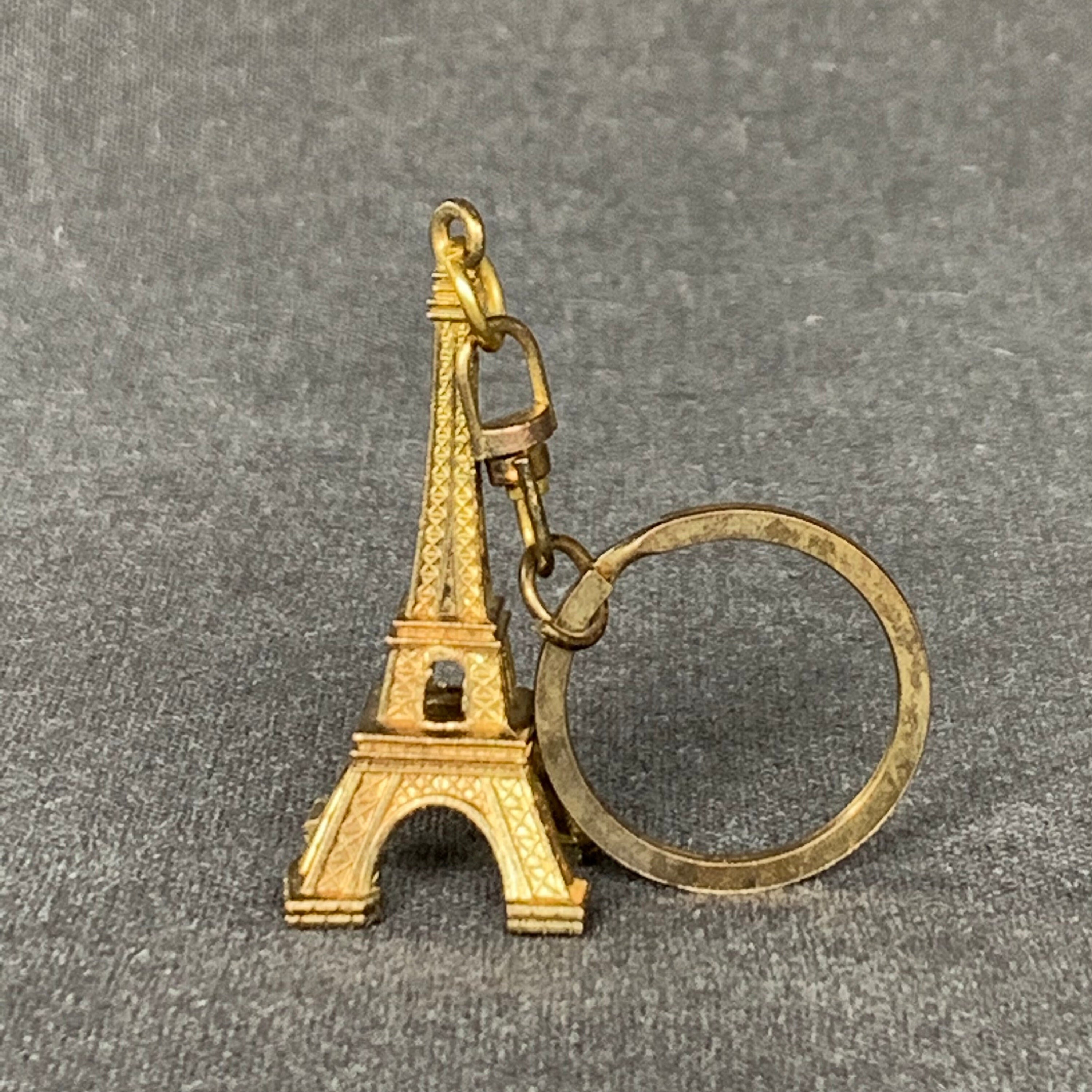 Retro Bronze Eiffel Tower Keychain Paris Tour Mini Decoration For Womens  Bag And Key Ring Photo Holder G291i From Dfew821, $15.13
