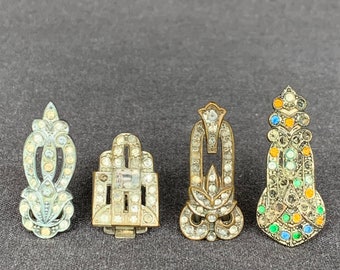 Vintage rescued buckles set of 4 with missing rhinestones. Jewelry making upcycling supply. Elegant French souvenir instant collection.