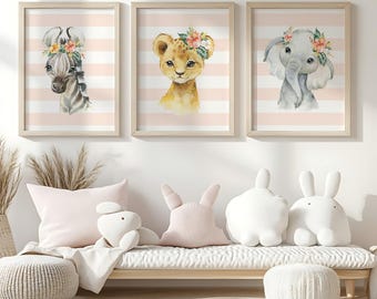 Aquarell Safari Tiermotive, Blumenkronen, rosa Kinderzimmer Wandkunst (3er-Set)