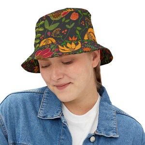 Chapéu Bucket Floral Vibrante, Acessório de Moda de Verão, Estilo Boho, Equipamento para Atividades ao Ar Livre, Presente Único para Criadores de Tendências, Chapéu de Festival, Chapéu de Jardim