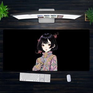 エレガントなアニメガールデスクマット - 花柄チャイナドレススタイルのXXLマウスパッド、ミニマルなブラックデザイン、オタクオフィスの装飾ギフト