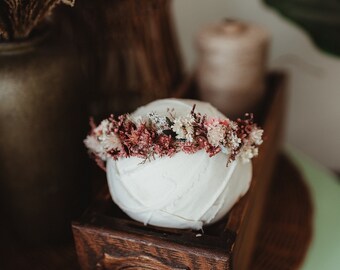 Powdered rose dried floral halo