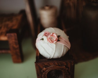 Deluxe pink and cream tie back headband