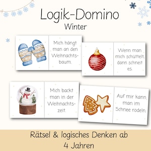 Op de afbeelding: Een Logik-Domino Winter spelset met vier rechthoekige kaarten voorzien van aquarelillustraties van blauwe wanten, een rode kerstbal, een sneeuwbol met sneeuwpop en peperkoekjes, gecombineerd met Duitse raadselteksten over de winter en Kerstmis.