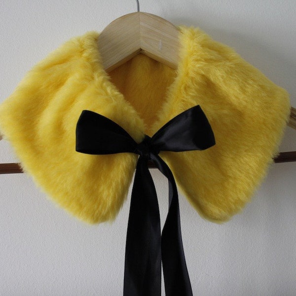 new handmade fluffy yellow and black collar