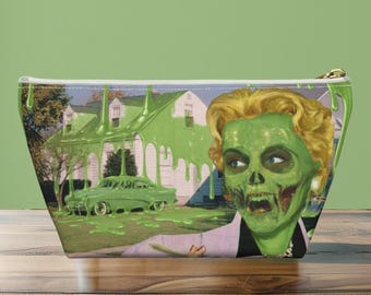 Zombie Accessory Pouch: Funny Halloween Cosmetic Bag