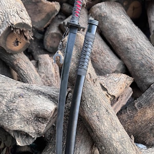 Handmade High Carbon Steel Katana: Functional Japanese Samurai Sword