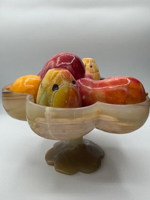 オニキス（大理石）のフラワーボウルとフルーツ Vintage stone fruit