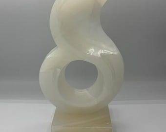 Abstract Marble Sculpture – White Onyx Stone