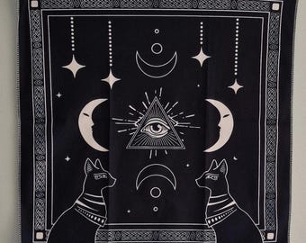 Gothic Sphynx Cat Tarot Cloth | Witchy Altar Decor | Dark Academia Spiritual Table Cloth