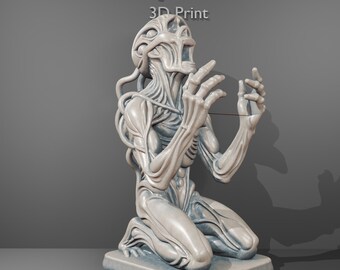 Könnte beinhalten: Eine kniende, hellgraue 3D-gedruckte Skulptur einer humanoiden Alienfigur mit offenem Mund und ausgestreckten Händen. Die Skulptur hat ein detailliertes, skelettartiges Aussehen mit sichtbaren Adern und Schläuchen. Der Text "LayerMint 3D Print" ist sichtbar.