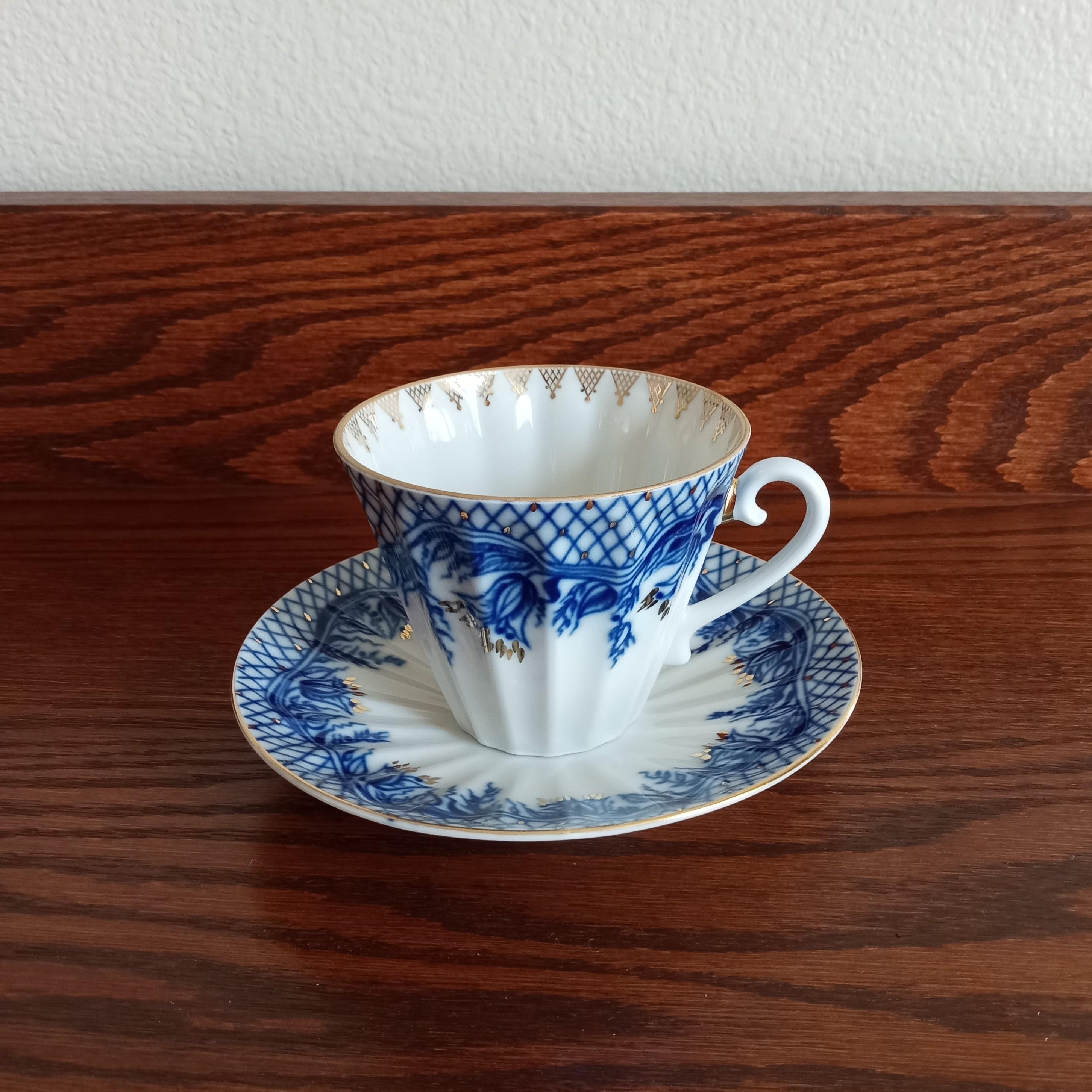 超希少❗ヴィンテージ　ロモノーソフ　ロシア　カップ&ソーサー　2客セット！ 超希少❗ヴィンテージ ロモノーソフ ロシア カップ&ソーサー 2客セット