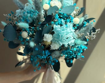 Preserved Blue Flower Bouquet: Elegant Home Accent