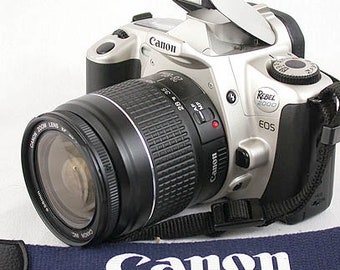Canon EOS Rebel 2000 SLR FILM Camera + 28-80mm Zoom Lens~Clean & Tested Great 4 Student-Batteries-strap