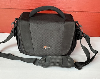 Sacs, étuis et sacs à dos pour appareils photo Lowepro