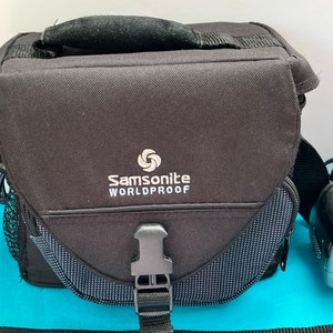 Samsonite 240HG 7x4 Canvas Green Utility Camera Bag With Strap Belt Loop