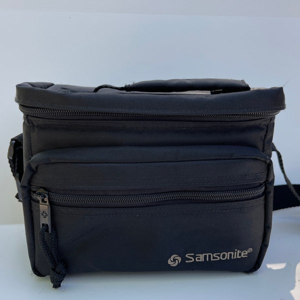 Samsonite Small Padded Black Camera Bag front Pocket-Divider & Strap for Film or Digital