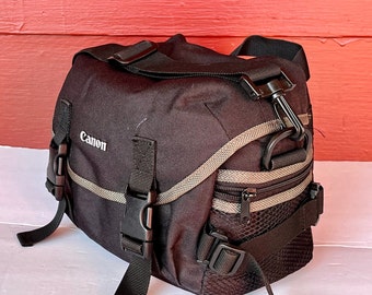 Padded Canon  2200 Deluxe Camera Bag Black  w/Gray  Accent- Film or Digital