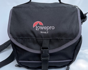 Padded Lowepro Nova 2 Camera Bag Black  w/Gray  Accent- Film or Digital