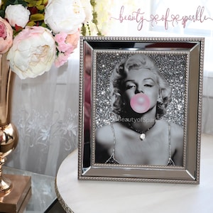 Glam Marilyn Monroe Bubblegum Glitter Wall Art: Sparkly Home Decor A4
