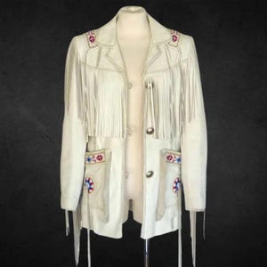 Franges traditionnelles en cuir blanc pour femmes amérindiennes, veste perlée, veste à franges en cuir de cow-girl occidentale exclusive, tenues de cow-girl BOHO