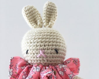 Amigurumi bunny, white bunny, bunny stuffed toy, crochet stuffed toy, crochet softie, bunny doll, baby room, kid room, baby shower, kid gift