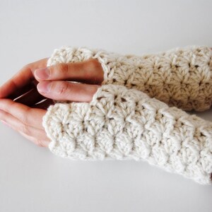 White fingerless gloves, crocheted, handmade, ready to ship image 2
