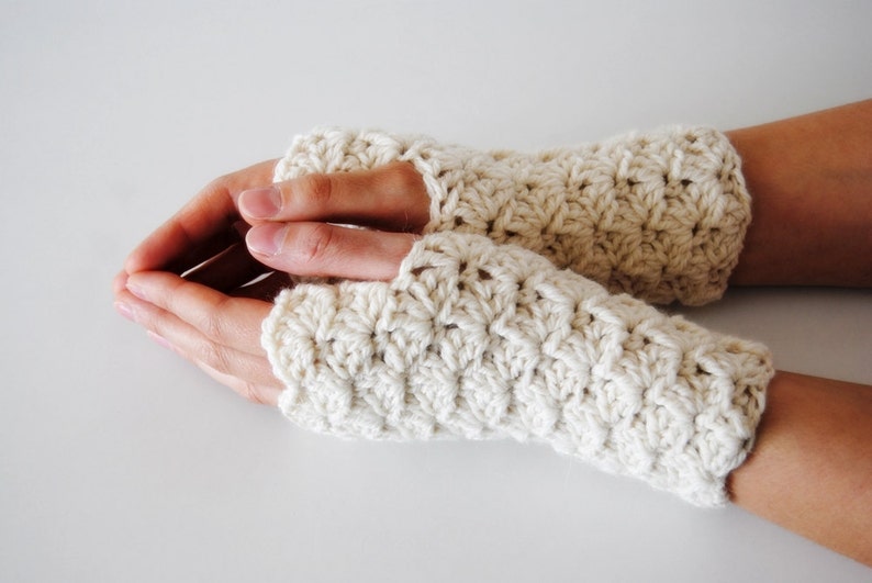 White fingerless gloves, crocheted, handmade, ready to ship image 2