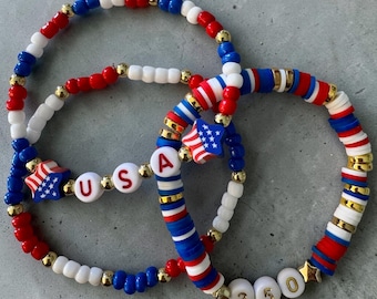 USA Patriotic Beaded Bracelet.  Red White Blue American Flag Stretch Bracelet