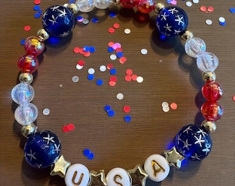 Patriotic USA Beaded Bracelet Red White Blue