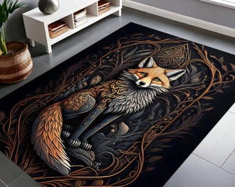 Puede incluir: Una alfombra negra y dorada con un diseño de zorro estilizado. El zorro está rodeado de enredaderas y hojas intrincadas. La alfombra tiene un fondo oscuro con detalles dorados.