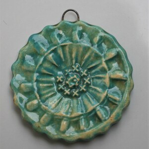 Handcrafted Ceramic Green Floral Pendant PEN0681017