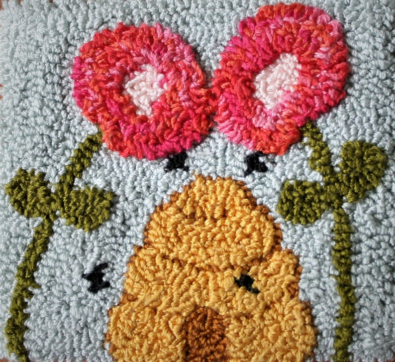 Bee Skep Punchneedle Embroidery Pattern image 2