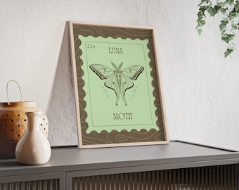 Luna Motte gerahmtes Poster | Cottagecore Wandkunst