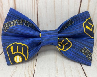 Milwaukee Brewers Dog Bow Tie, Baseball Cat Bow Tie, Wisconsin Dog Bow, Brewers Fan, Sports Dog Bowtie, Cat Accessories