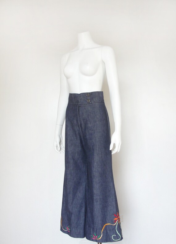 1970s Jeans | 70s Wide Leg Bell Bottom Pants | 28… - image 3