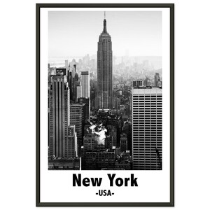Manifesto classico di New York realizzato in carta semiopaca con cornice in metallo