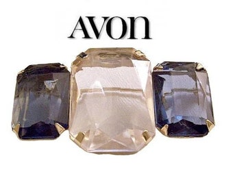 Avon Diamond Sapphire Stones Pin Brooch Gold Vintage 1985 Fashion Facets Faux Blue Clear Faceted Prong Set Large Square Clear Acrylic Trio