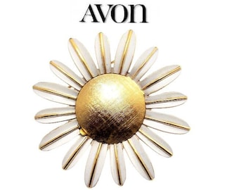 Avon White Snowflower Pin Brooch Gold Tone Vintage 1972 Large Long Striped Petals