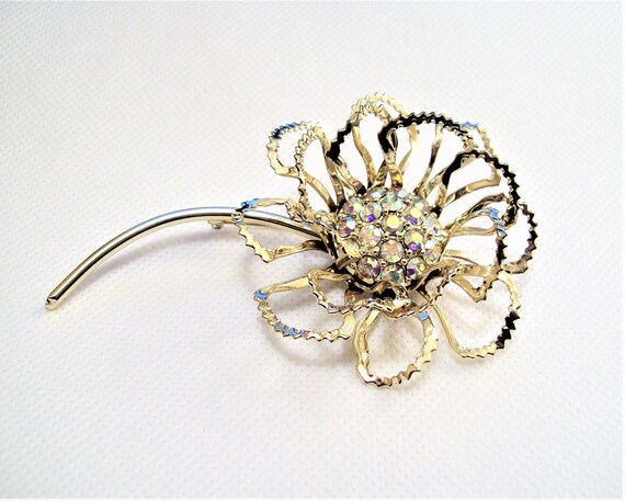 Sarah Coventry Crystal Crimped Flower Leaf Pin Br… - image 10