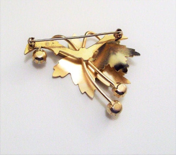Sarah Coventry Pearl Leaf Pin Brooch Gold Tone Vi… - image 3