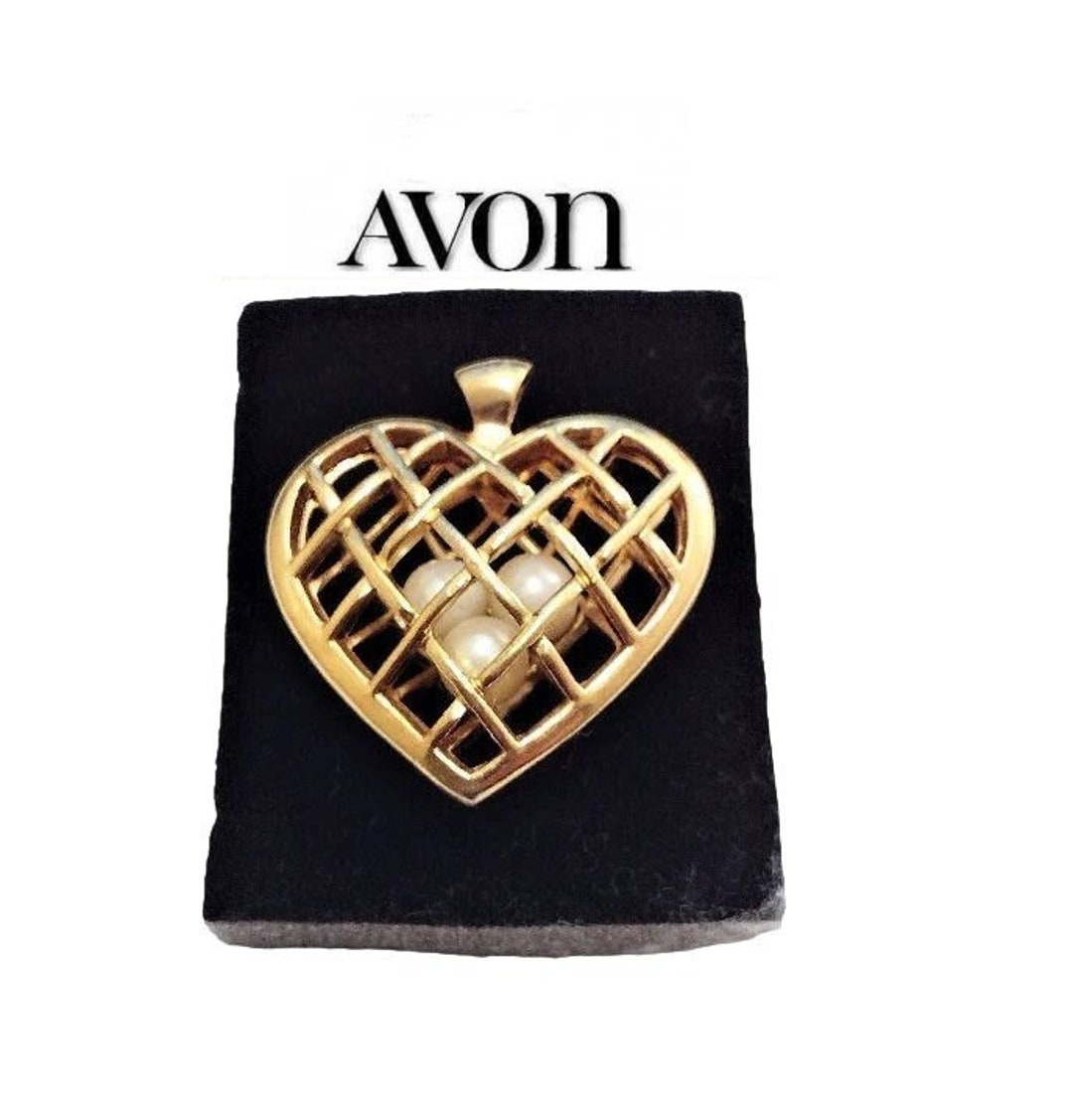 Avon Pearl Caged Heart Pendant Gold Tone Vintage Three White