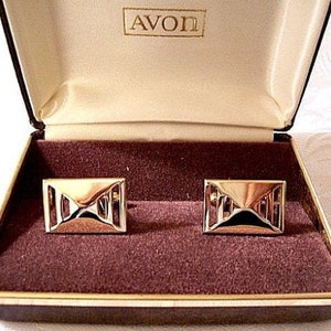 Avon Men Cuff Links Gold Tone Vintage Geometric Square Slotted Open Triangle Bevel Polished image 4