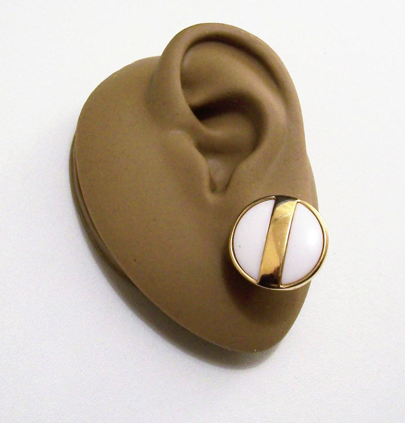 Vintage Polished Gold Tone Button Pierced Earrings 7//8/"
