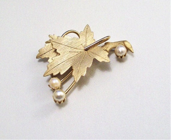 Sarah Coventry Pearl Leaf Pin Brooch Gold Tone Vi… - image 10
